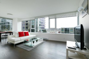 Отель Pristine 2BDR 2BA Condominum in Richmond Centre  Ричмонд